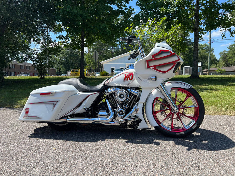 2021 White Fat Tire Road Glide